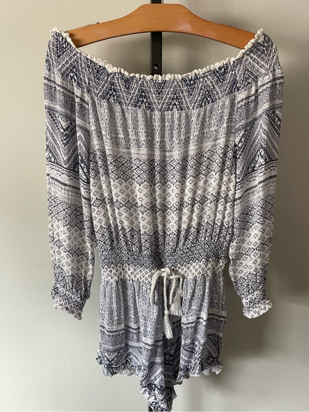 Rip Curl Boho Off Shoulder Romper With Tassels Waist Tie Size Small